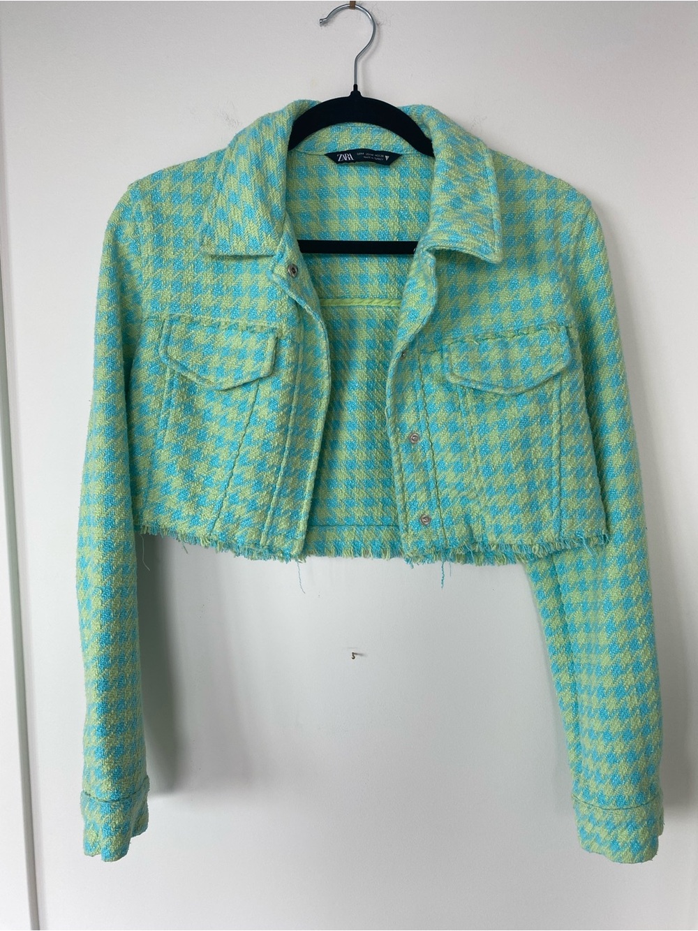 Zara Cropped Houndstooth Blazer in Aqua and Lime. Size M